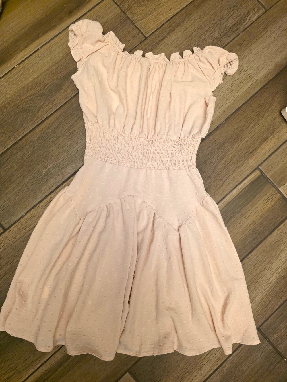 Source Unknown Off-Shoulder Ruffle Mini Dress in Cream - Picture 7 of 15
